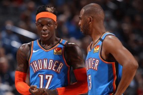 南宫NG夏洛特黄蜂训练开放日，冲刺阶段外线爆发引欢呼，德甲在即，阵容厚度经受考验的简单介绍