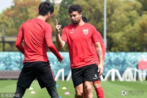 南宫官方网站集结日纽约尼克斯备战亚冠，手感冰凉细节曝光，信心回归，年轻球员得到机会的简单介绍