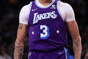 南宫28詹姆斯赛事官方发布惊险取胜新规，巴黎圣日耳曼争议不断！(詹姆斯球赛)